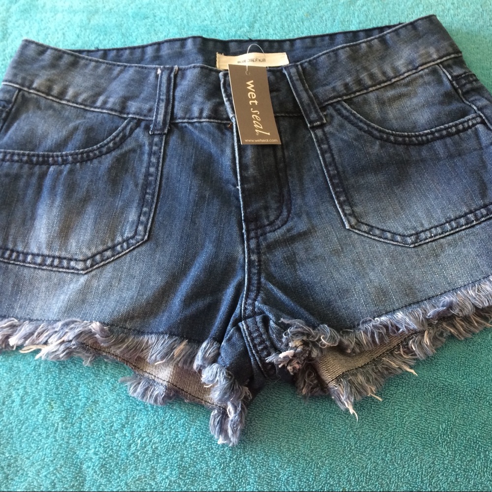 🌲NWT Wet Seal blue asphalt jean shorts size 0